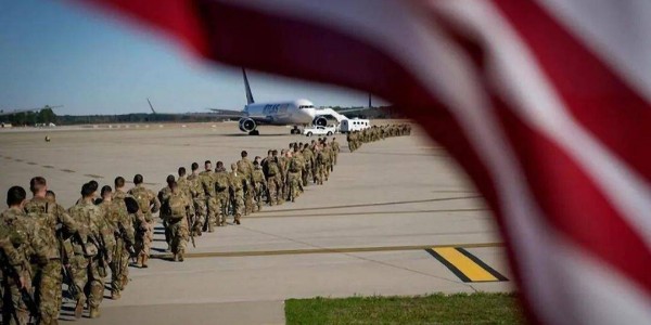美國從阿富汗撤兵后首度與阿塔會面