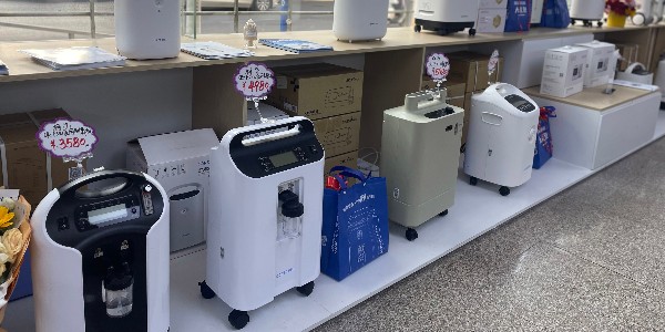 爸媽吸氧機(jī)選錯(cuò)=白花錢！3分鐘教會(huì)你避坑指南